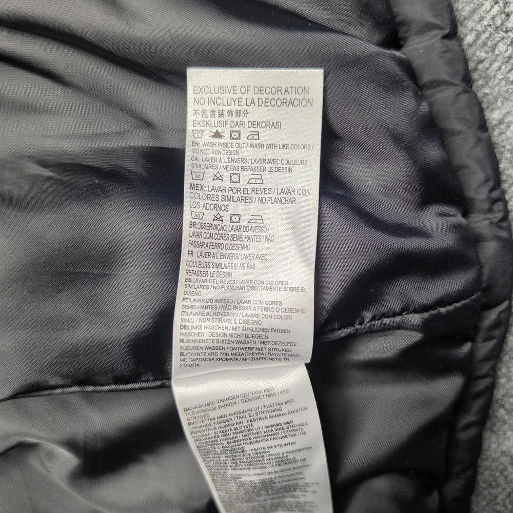 Nike Boys Size 7 Gray Black Puffer Vest Sleeveless Jacket Outerwear 6-7 Yrs